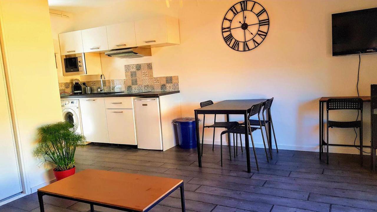 Studio A Palavas Les Pieds Dans L'Eau! Apartment Екстериор снимка